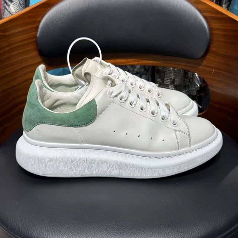 Alexander McQueen mcqueen white low-top sneakers Size US 10 / EU 43 - 3 Thumbnail