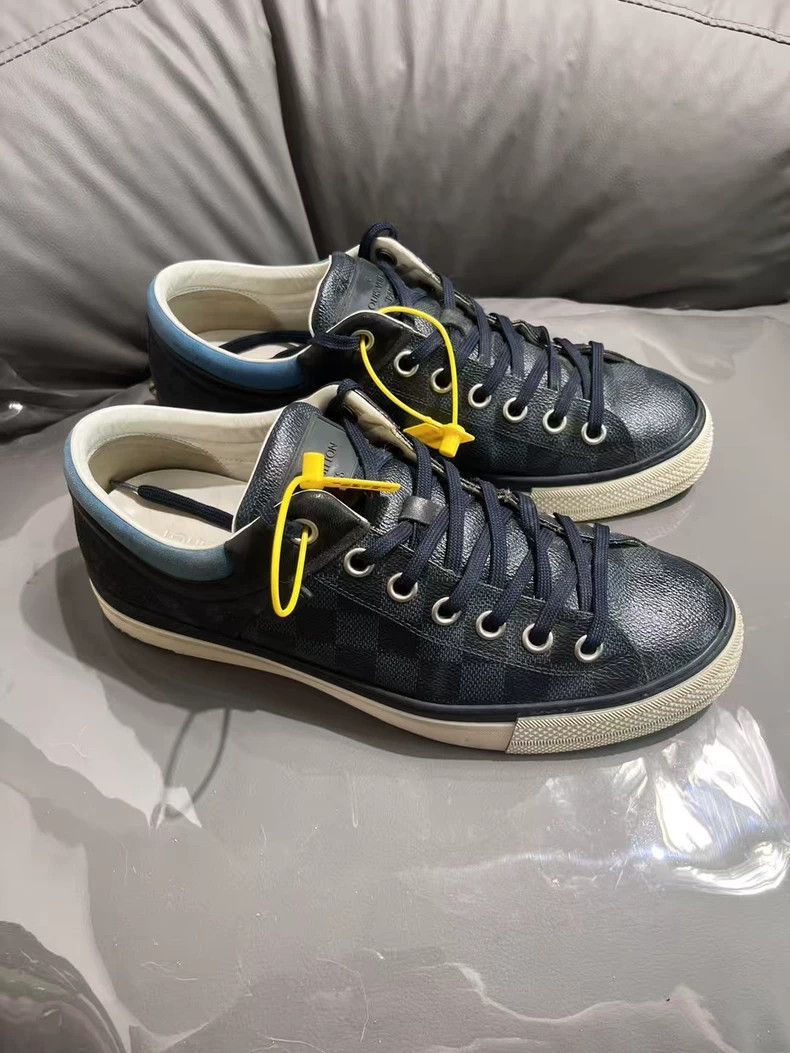 Louis Vuitton lv blue checkered lowtop sneakers Size US 7 / EU 40 - 3 Thumbnail