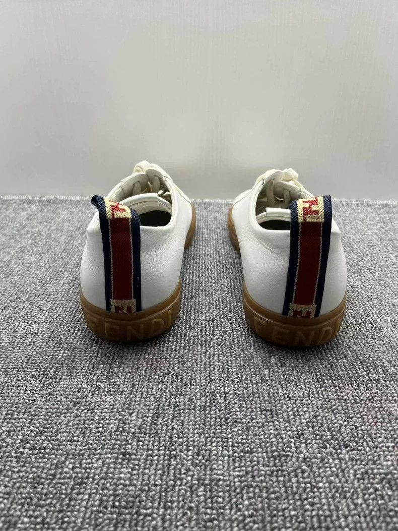 Fendi fendi white lowtop sneakers Size US 9 / EU 42 - 4 Thumbnail