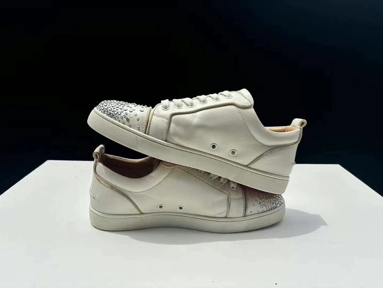 Common Projects white lowtop sneakers with embellishments Size US 9.5 / EU 42-43 - 6 Thumbnail