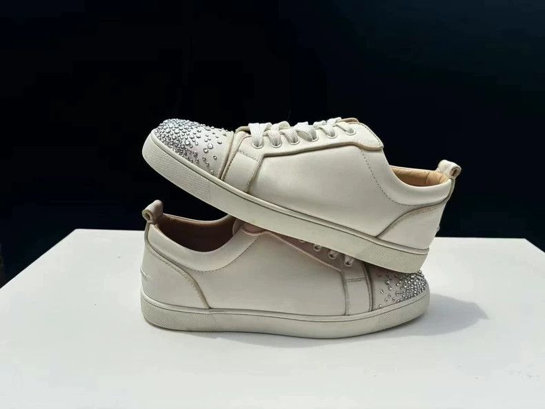 Common Projects white lowtop sneakers with embellishments Size US 9.5 / EU 42-43 - 5 Thumbnail