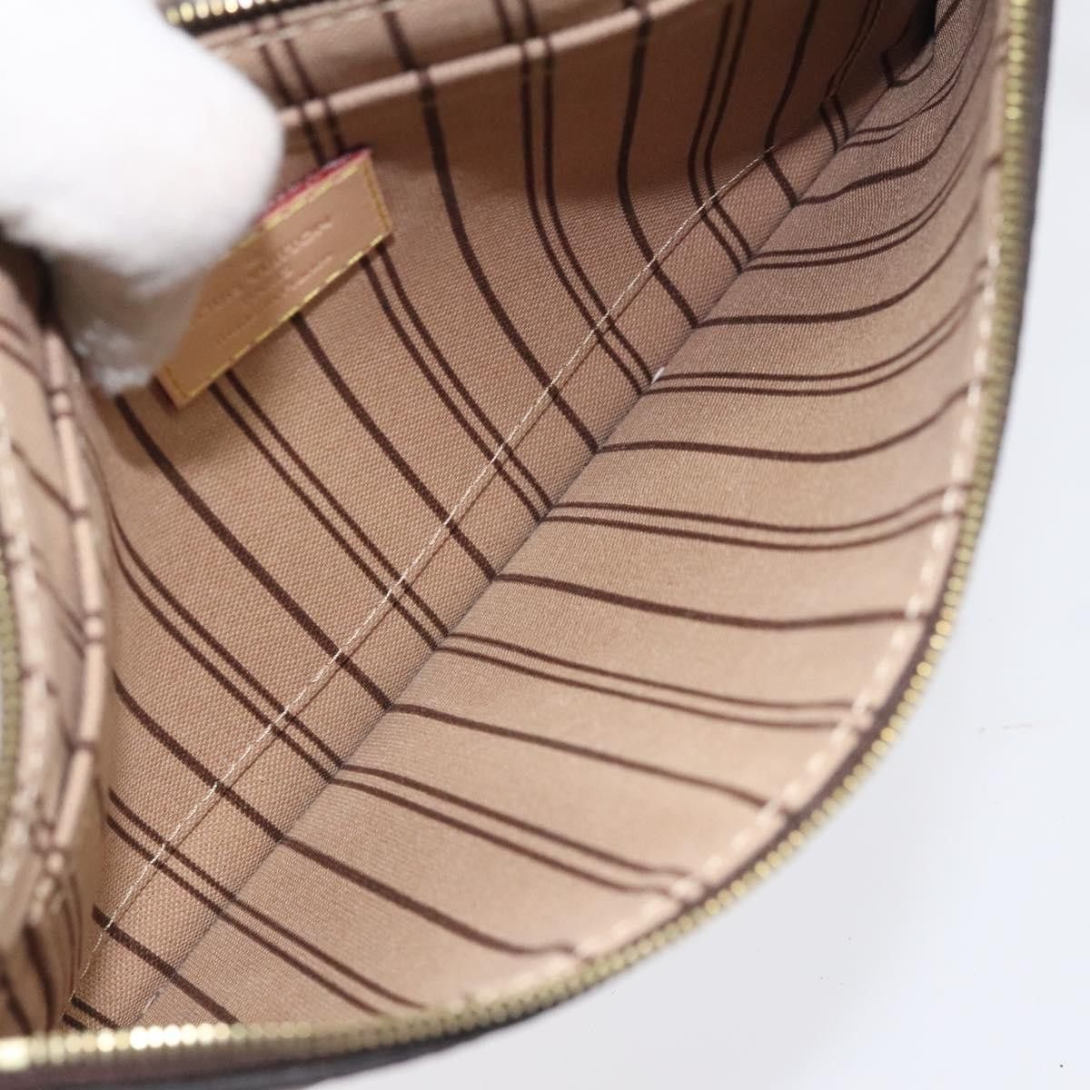 Louis Vuitton Louis Vuitton Trousse de Toilette clutch Size ONE SIZE - 16 Thumbnail