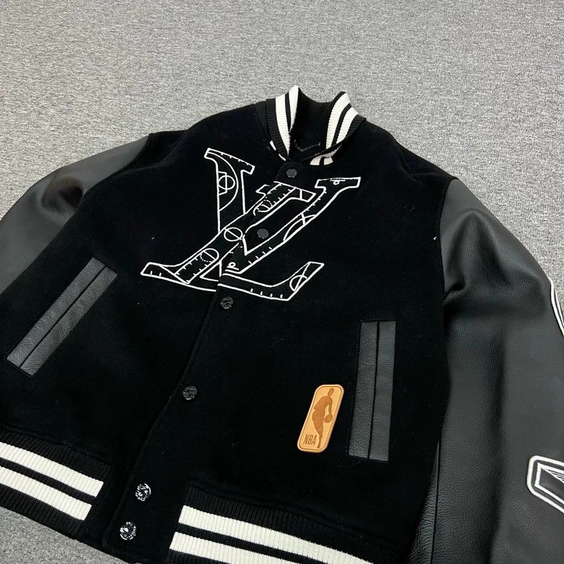 Louis Vuitton Louis Vuitton NBA Size US L / EU 52-54 / 3 - 3 Thumbnail