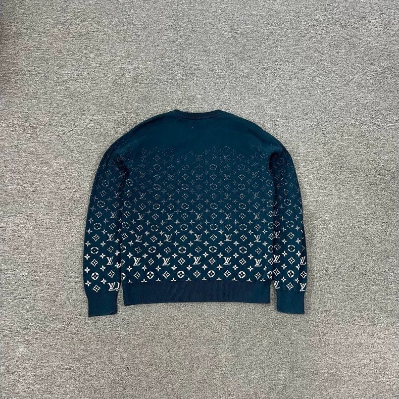 Louis Vuitton Louis Vuitton navy gradient knit sweater Size US S / EU 44-46 / 1 - 2 Thumbnail