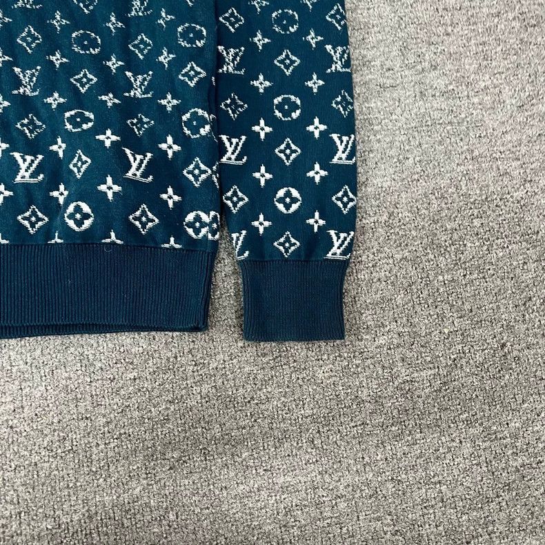 Louis Vuitton Louis Vuitton navy gradient knit sweater Size US S / EU 44-46 / 1 - 4 Thumbnail