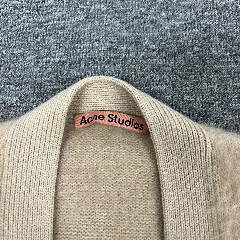 Acne Studios Acne Studios new mohair knit cardigan Size US S / EU 44-46 / 1 - 6 Thumbnail