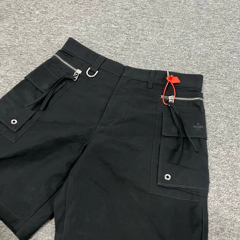 Fendi fendi double pocket cargo shorts Size US 44 / EU 60 - 3 Thumbnail