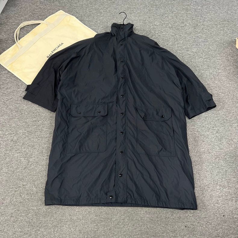 Balenciaga Balenciaga Oversized Logo Short Sleeve Size US S / EU 44-46 / 1 - 2 Thumbnail