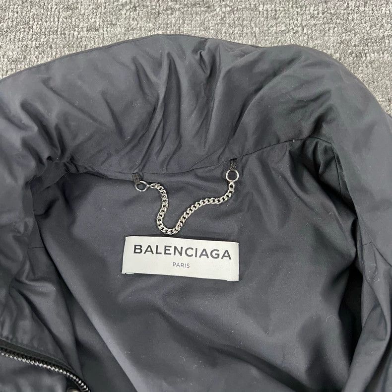 Balenciaga Balenciaga Oversized Logo Short Sleeve Size US S / EU 44-46 / 1 - 6 Thumbnail