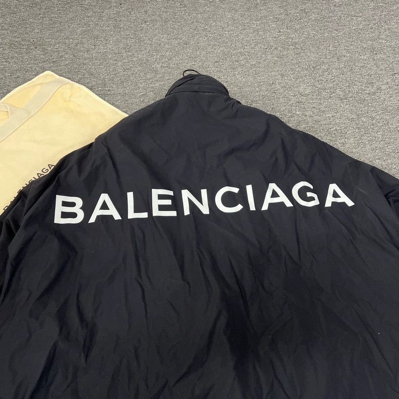 Balenciaga Balenciaga Oversized Logo Short Sleeve Size US S / EU 44-46 / 1 - 3 Thumbnail