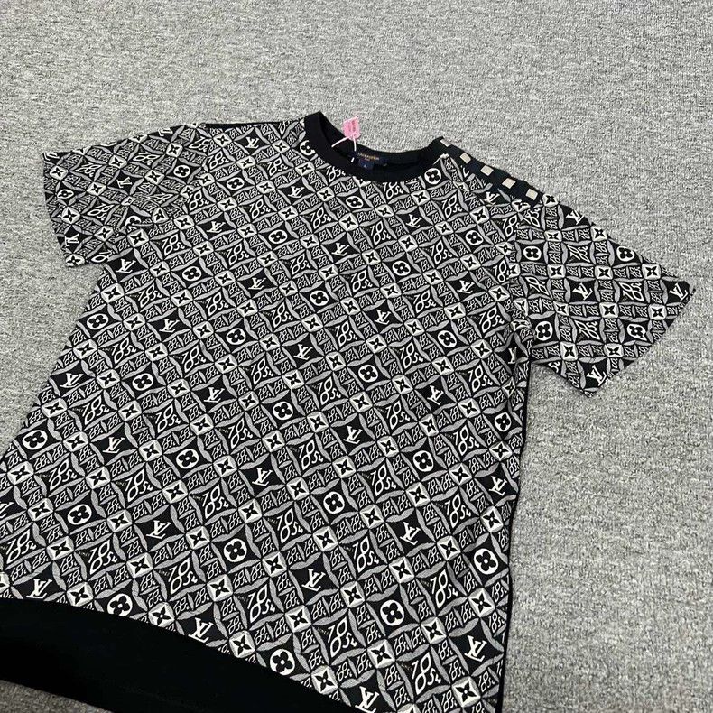 Louis Vuitton Louis Vuitton 1854 knit short sleeve T-shirt Size US S / EU 44-46 / 1 - 3 Thumbnail