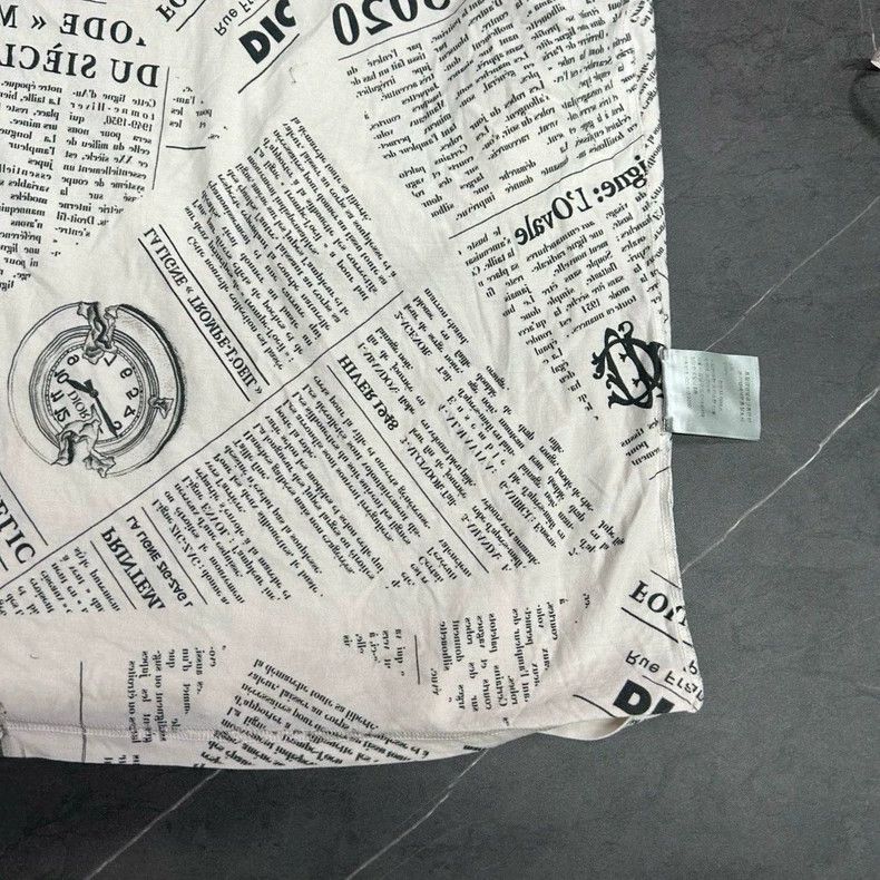 Dior dior newspaper print long sleeve Size US S / EU 44-46 / 1 - 7 Thumbnail
