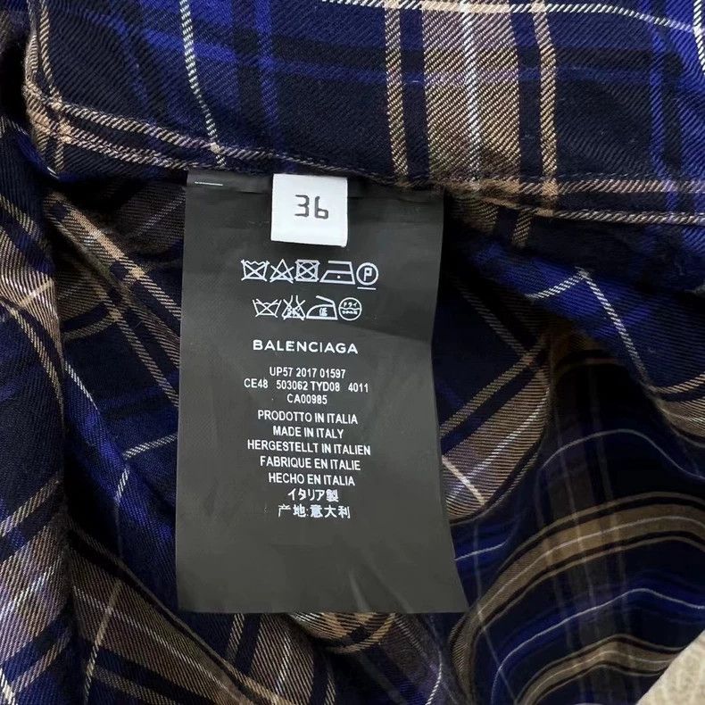 Balenciaga balenciaga plaid long sleeve shirt Size US S / EU 44-46 / 1 - 4 Thumbnail