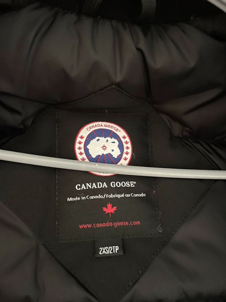 Canada Goose Canada Goose long black parka Size US XXS / EU 40 - 6 Thumbnail