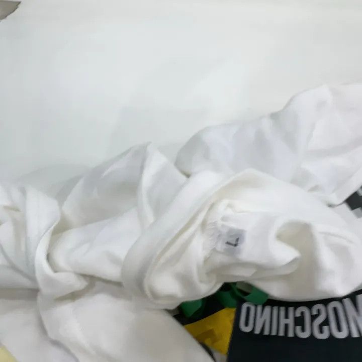 Moschino Moschino SS20 Unique Graphic T-Shirt for Women 0079 Size L / US 10 / IT 46 - 6 Thumbnail
