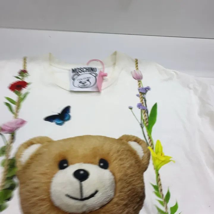 Moschino Moschino Teddy Bear Garden Print T-Shirt 0079 Size S / US 4 / IT 40 - 7 Thumbnail
