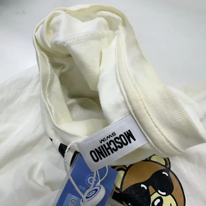 Moschino Moschino Panda Graphic T-Shirt for Women 0079 Size L / US 10 / IT 46 - 4 Thumbnail