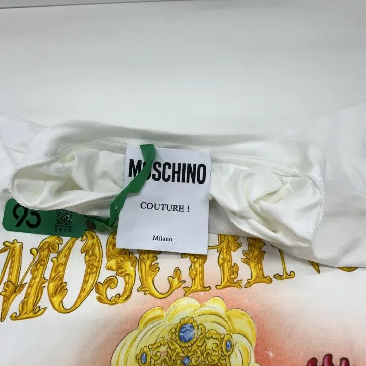 Moschino Moschino Girl Print Short Sleeve T-Shirt 0079 Size S / US 4 / IT 40 - 6 Thumbnail