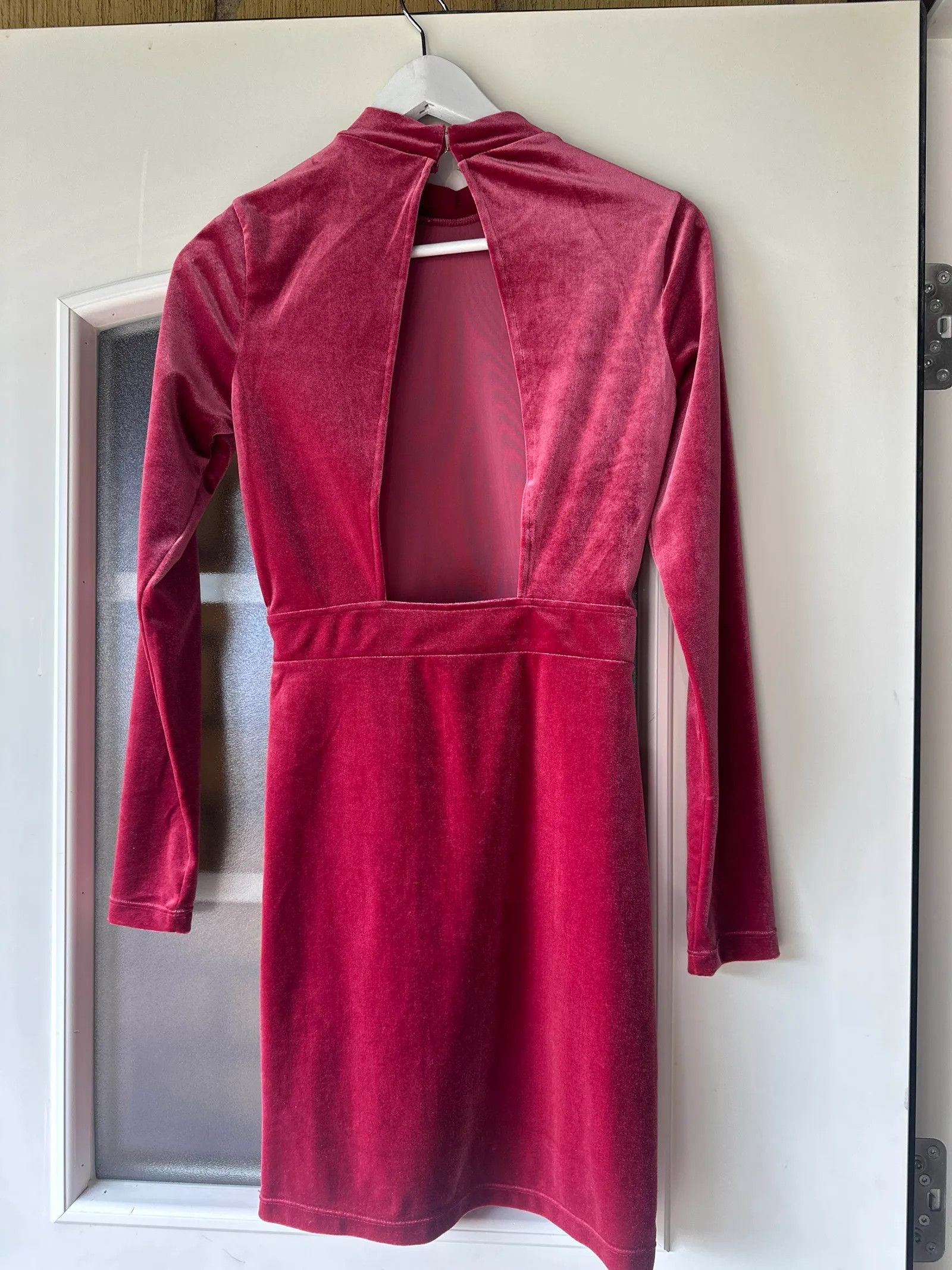 H&M H&M Sammet klänning med öppen rygg Dress Size XS / US 0-2 / IT 36-38 - 4 Thumbnail