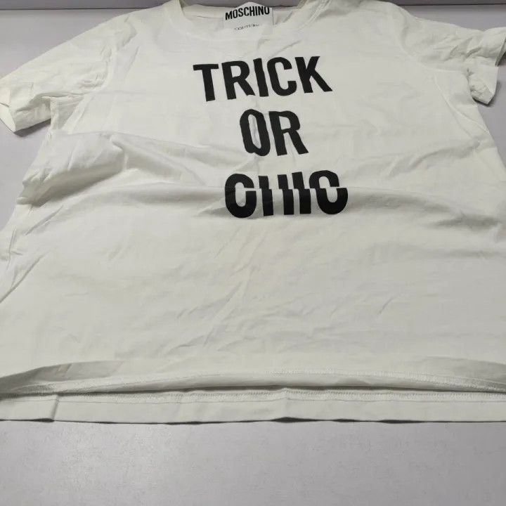 Moschino Moschino White Graphic Short Sleeve T-Shirt 0079 Size L / US 10 / IT 46 - 9 Thumbnail