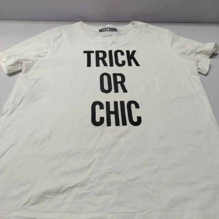 Moschino Moschino White Graphic Short Sleeve T-Shirt 0079 Size L / US 10 / IT 46 - 8 Thumbnail
