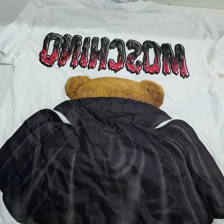 Moschino Moschino Batman Bear Graphics Short Sleeve T-Shirt 0079 Size XS / US 0-2 / IT 36-38 - 5 Thumbnail
