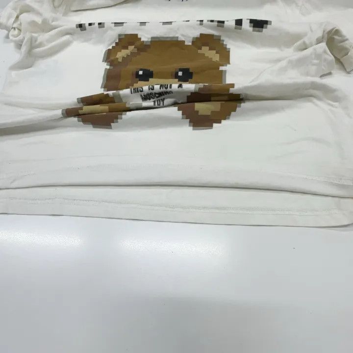 Moschino Moschino Bear Print Short Sleeve T-Shirt 0079 Size S / US 4 / IT 40 - 12 Thumbnail
