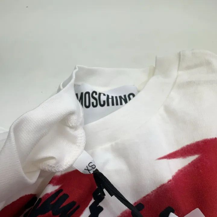 Moschino Moschino Red Graffiti Print Short Sleeve T-Shirt 0079 Size XS / US 0-2 / IT 36-38 - 5 Thumbnail