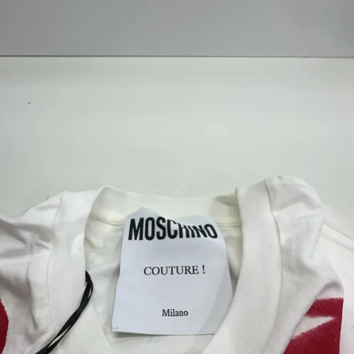 Moschino Moschino Red Graffiti Print Short Sleeve T-Shirt 0079 Size XS / US 0-2 / IT 36-38 - 4 Thumbnail