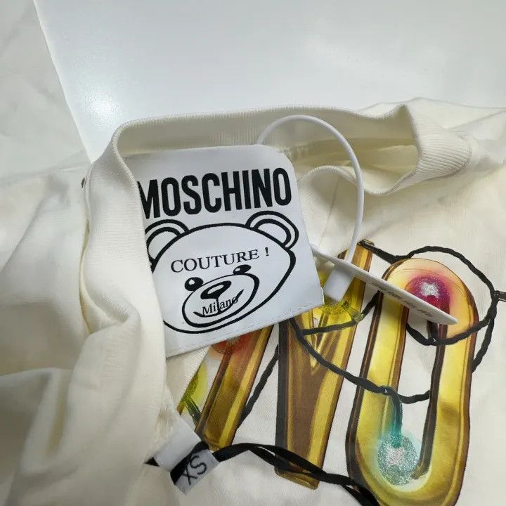 Moschino Moschino Printed Short Sleeve T-Shirt for Women 0079 Size XS / US 0-2 / IT 36-38 - 4 Thumbnail