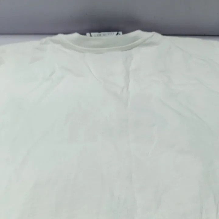 Moschino Moschino Teddy Bear Print Cotton T-Shirt 0079 Size XS / US 0-2 / IT 36-38 - 5 Thumbnail