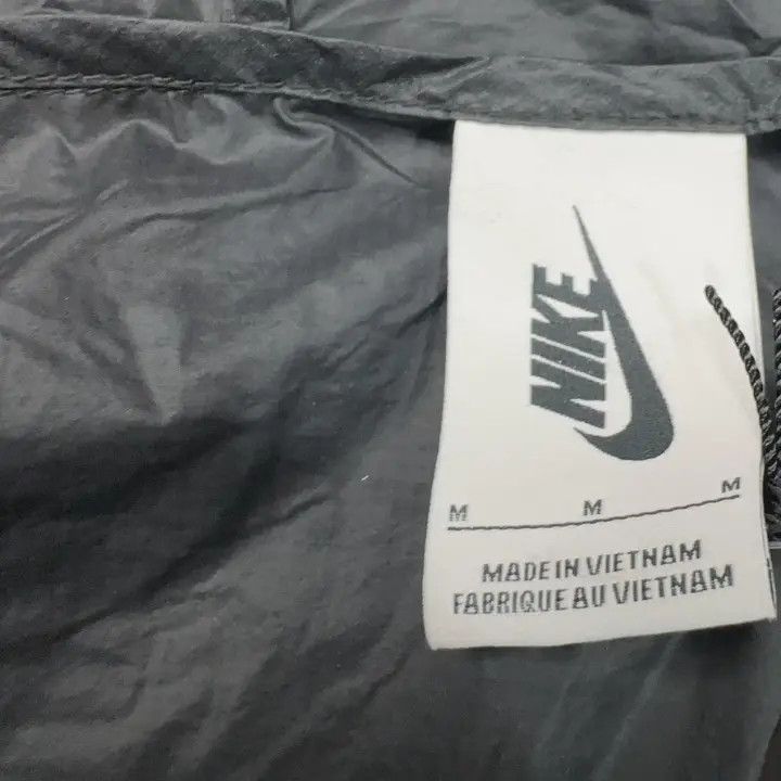 Off-White OFF-WHITE x Nike Women's Foldable Jacket 0079 Size M / US 6-8 / IT 42-44 - 8 Thumbnail