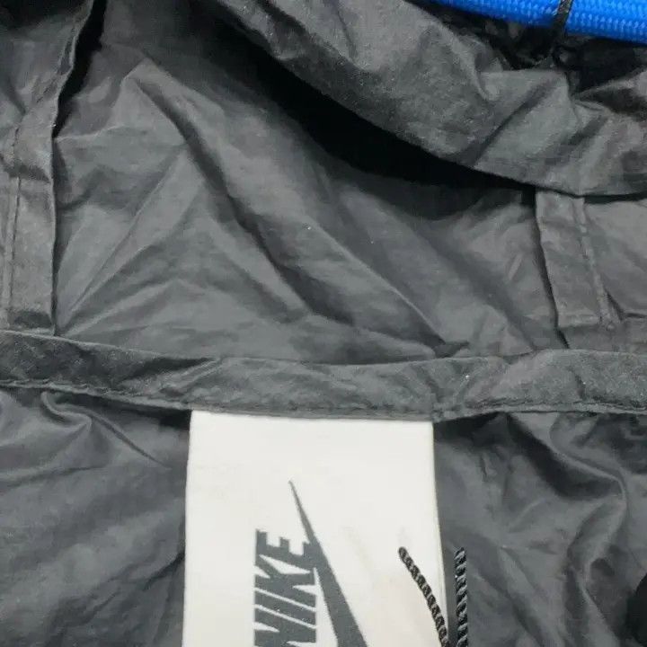 Off-White OFF-WHITE x Nike Women's Foldable Jacket 0079 Size M / US 6-8 / IT 42-44 - 7 Thumbnail