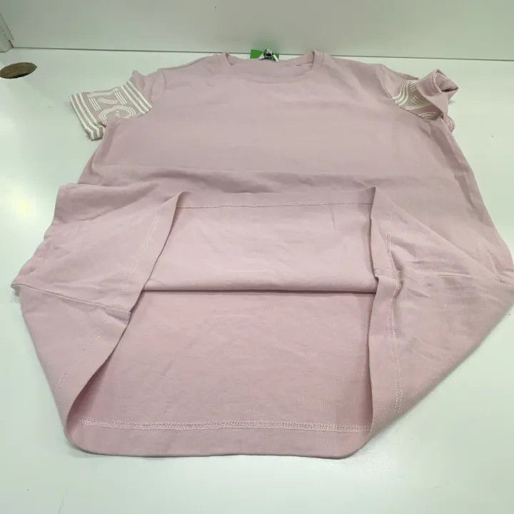 Kenzo KENZO Logo Print Short Sleeve T-Shirt in Pink 0079 Size XS / US 0-2 / IT 36-38 - 9 Thumbnail