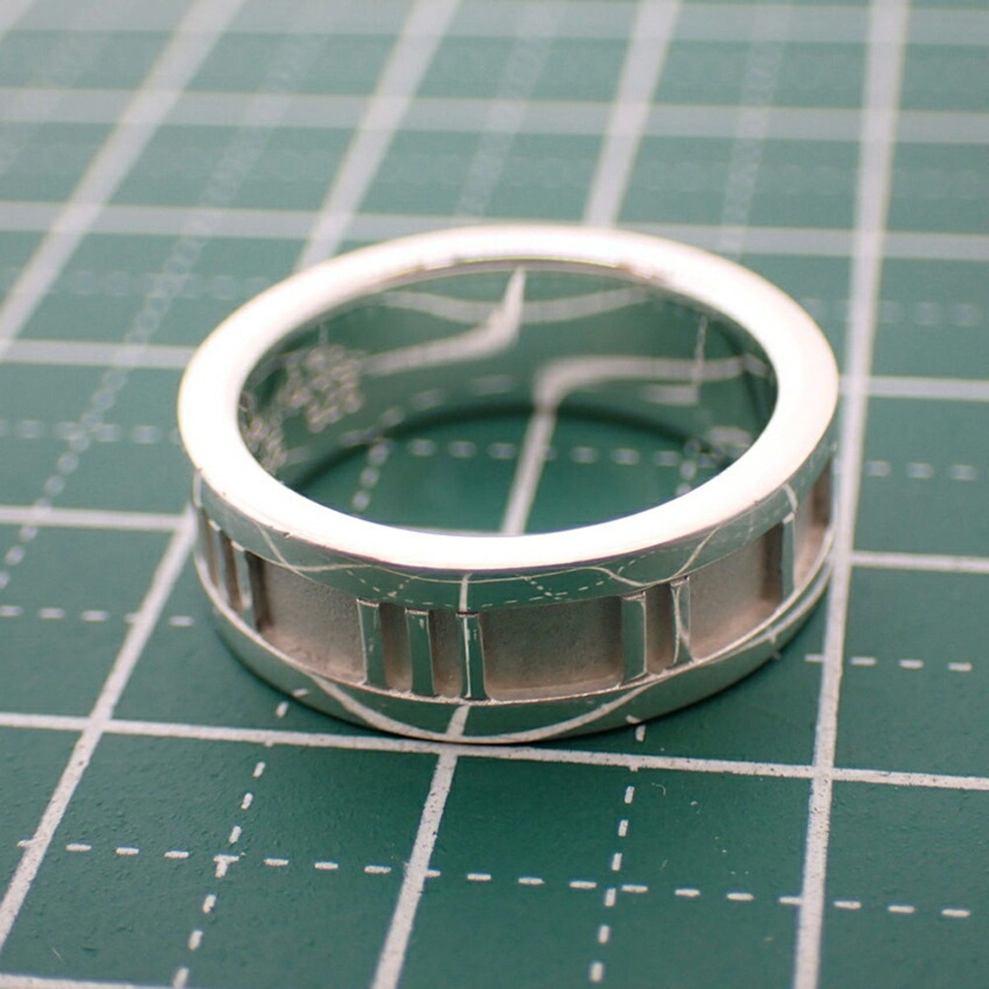 Tiffany & Co. Tiffany & Co Atlas ring Size ONE SIZE - 2 Thumbnail