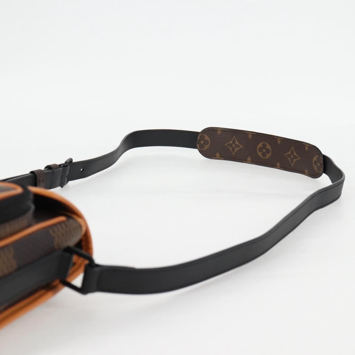 Louis Vuitton Louis Vuitton Amazon shoulder Size ONE SIZE - 17 Thumbnail
