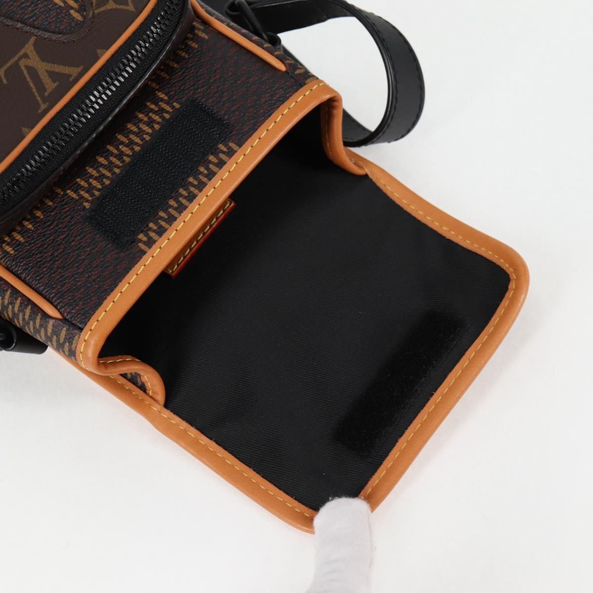 Louis Vuitton Louis Vuitton Amazon shoulder Size ONE SIZE - 22 Thumbnail