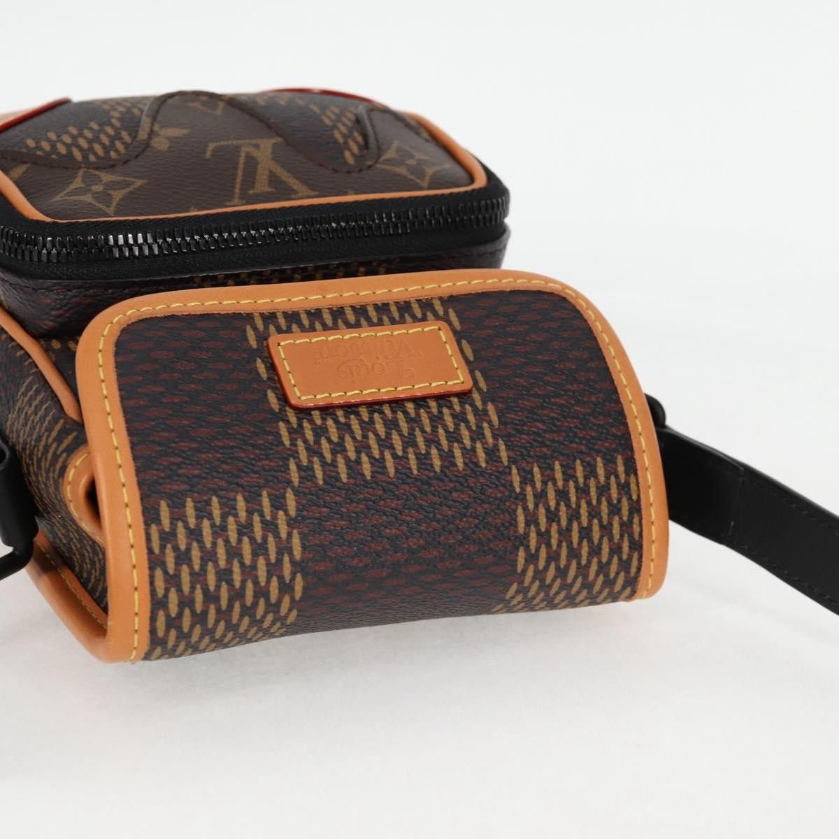 Louis Vuitton Louis Vuitton Amazon shoulder Size ONE SIZE - 15 Thumbnail