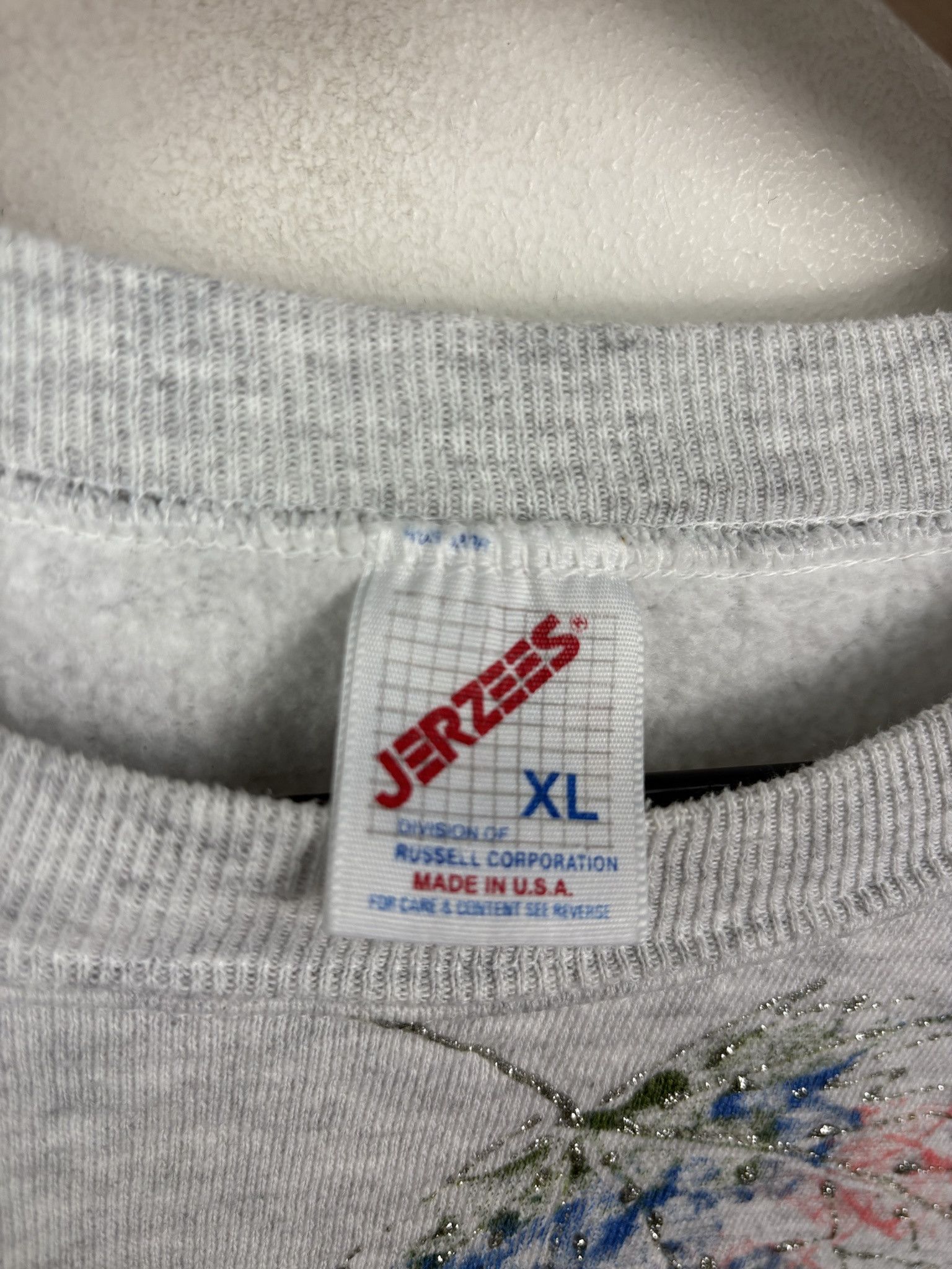 Vintage Vintage 90's Jerzees Glitter Maple Leaf Pullover Crewneck Size XL Size US XL / EU 56 / 4 - 2 Thumbnail