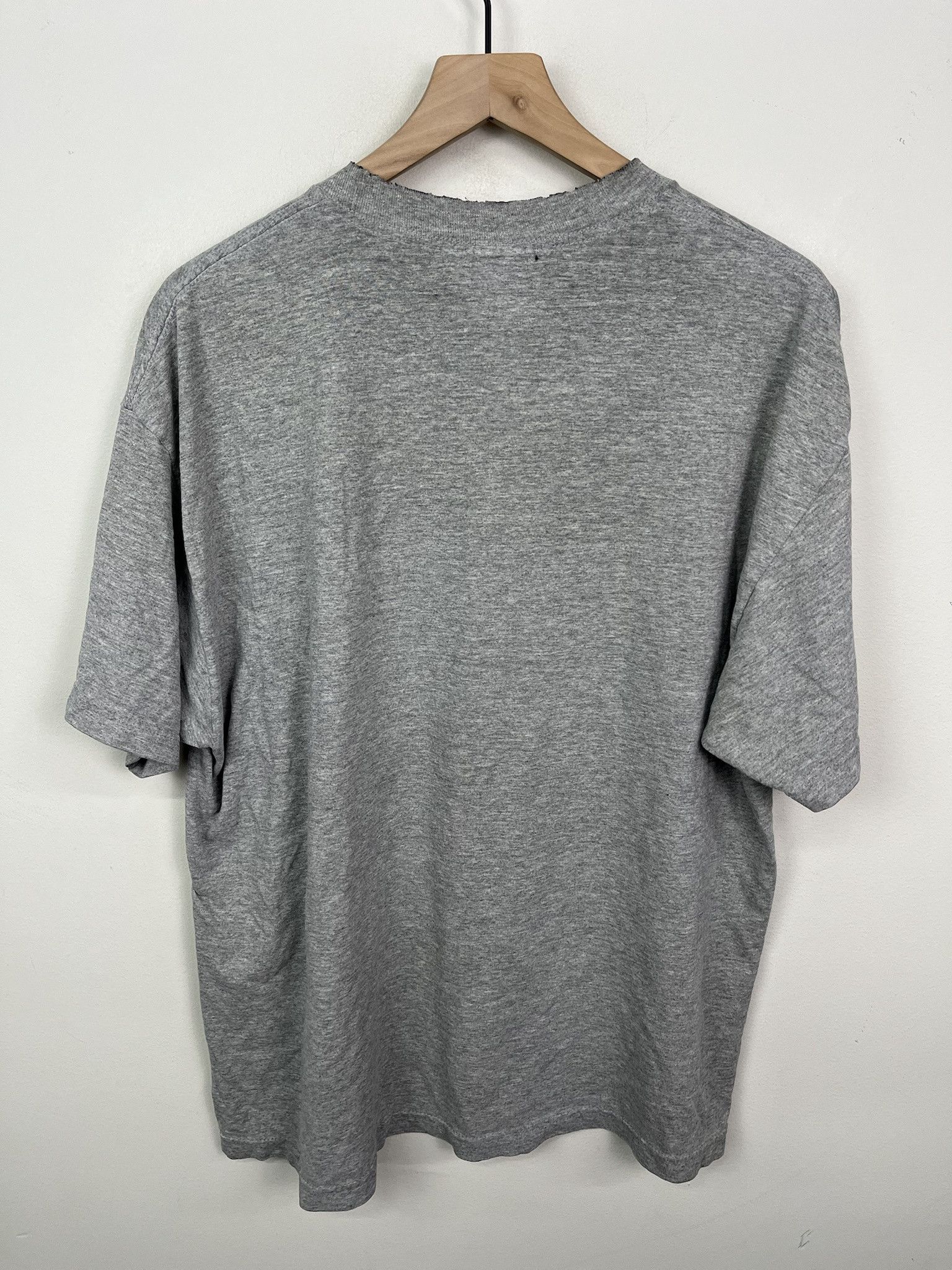 Vintage Vintage Y2K Blue M&M Peanut M&M Distressed Tshirt Size CL Size US XL / EU 56 / 4 - 5 Thumbnail