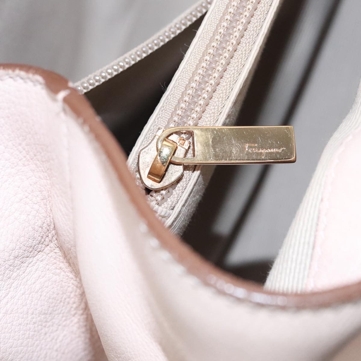 Salvatore Ferragamo Salvatore Ferragamo Vara shoulder Size ONE SIZE - 22 Thumbnail