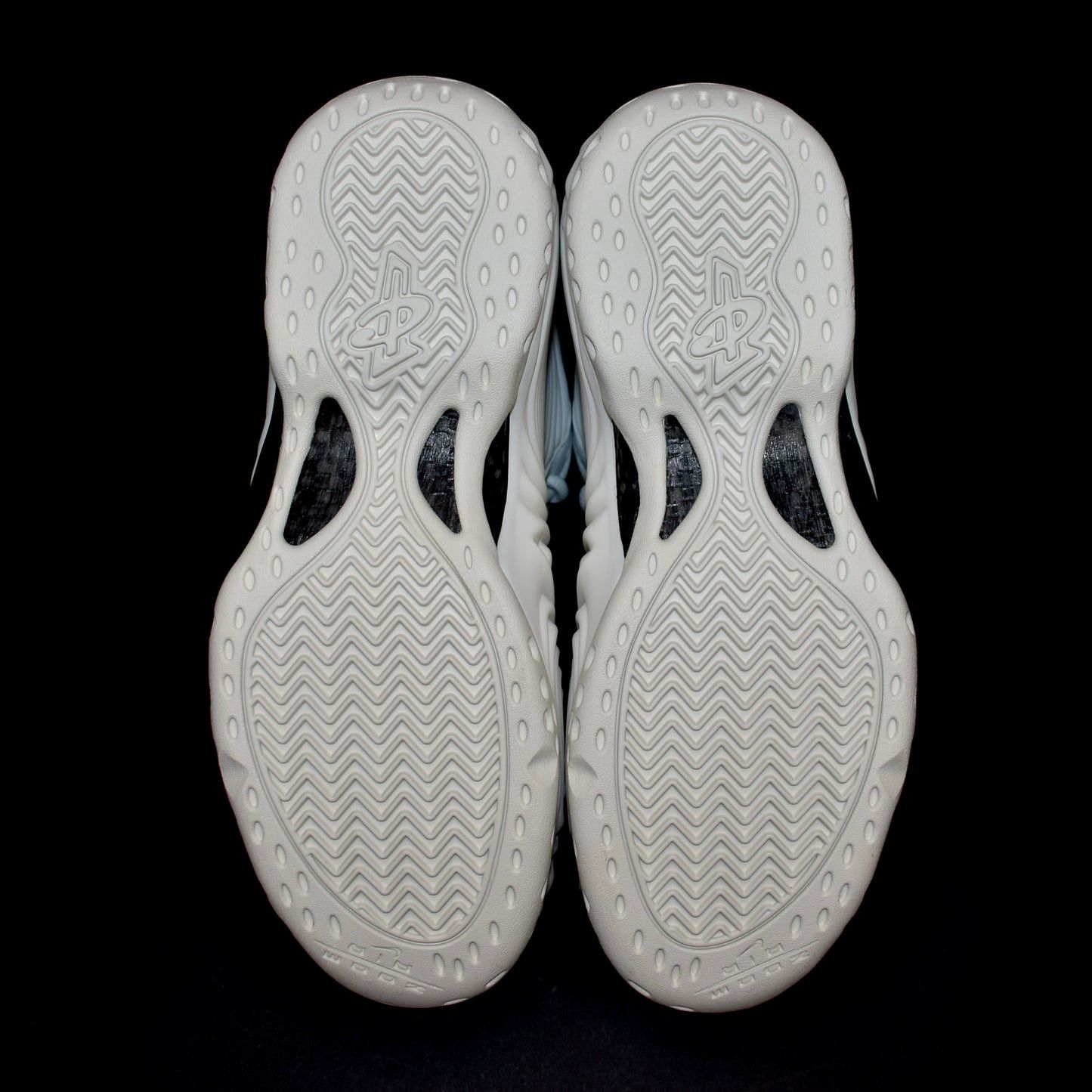 Comme des Garcons × Nike Nike CDG Air Foamposite One SP White Size US 10 / EU 43 - 9 Thumbnail