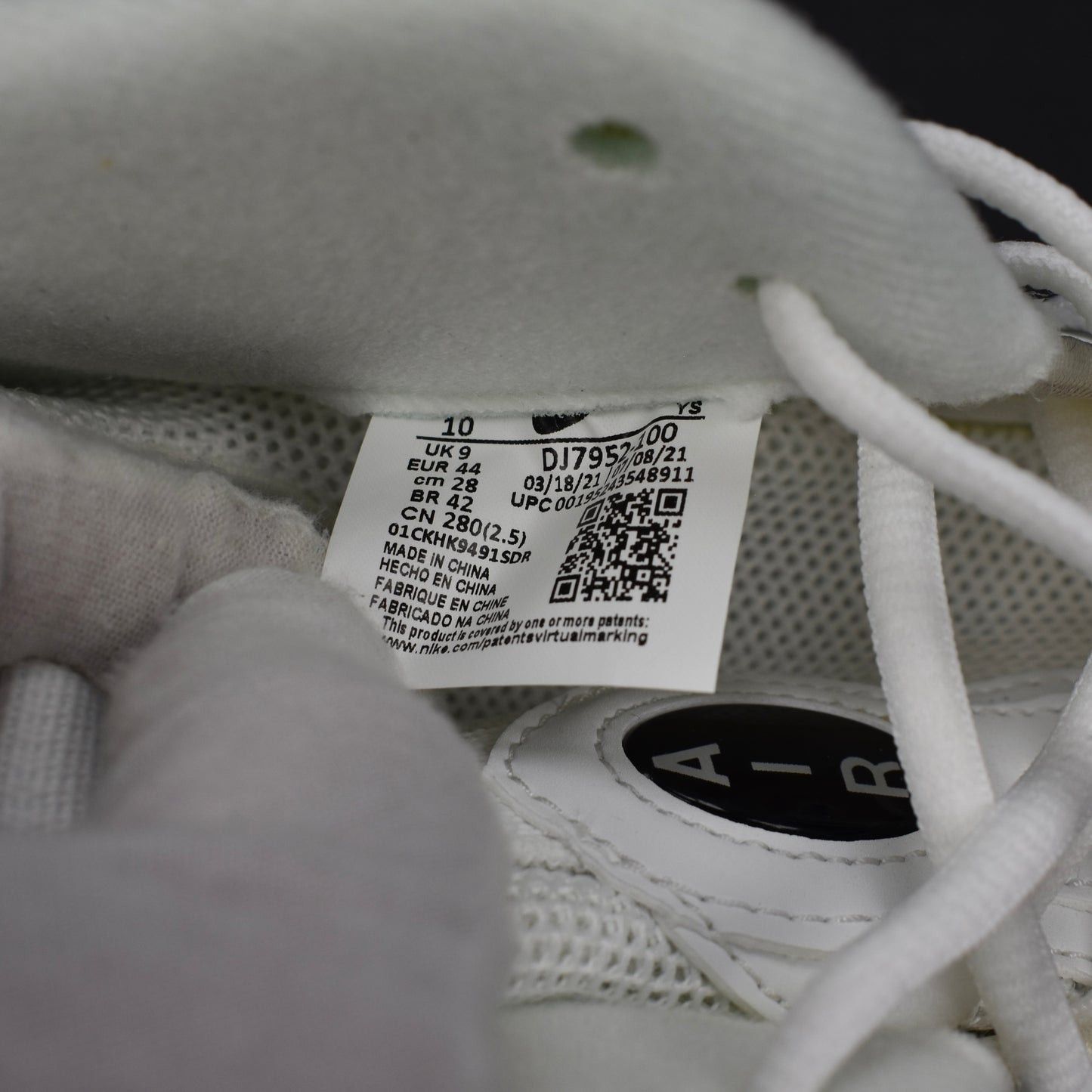 Comme des Garcons × Nike Nike CDG Air Foamposite One SP White Size US 10 / EU 43 - 14 Thumbnail
