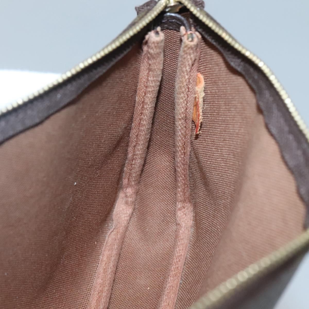 Louis Vuitton Louis Vuitton Pochette Accessoire clutch Size ONE SIZE - 15 Thumbnail