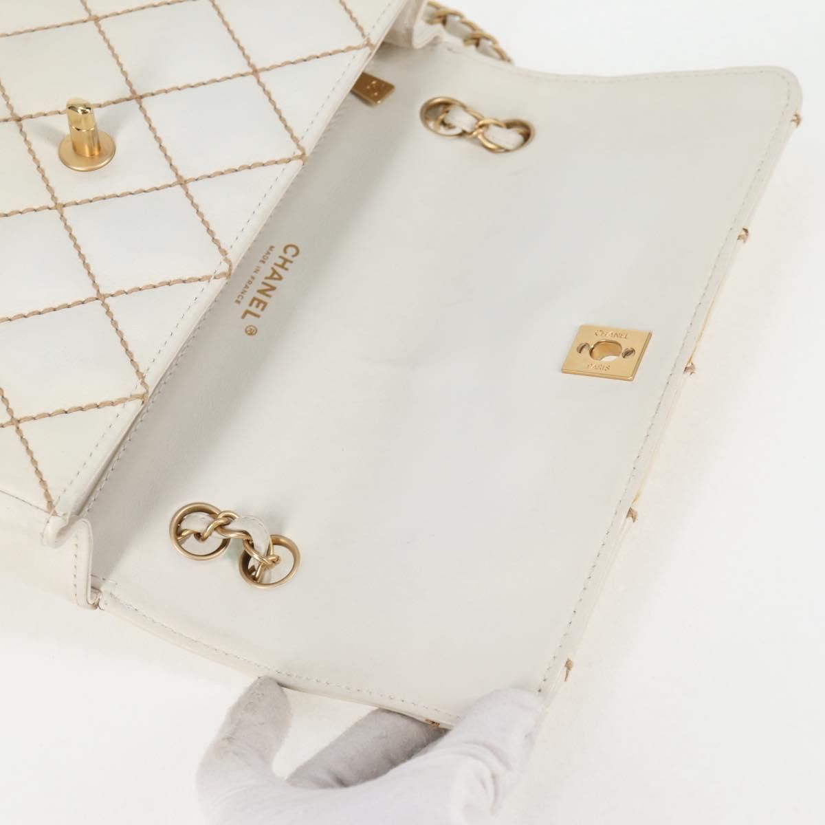 Chanel Chanel Wild stitch shoulder Size ONE SIZE - 22 Thumbnail
