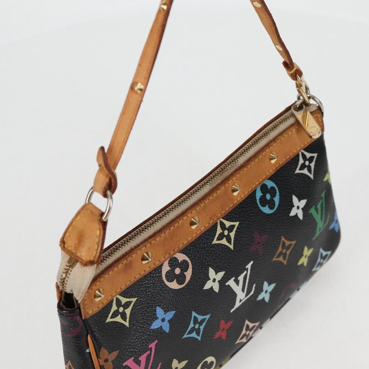 Louis Vuitton Louis Vuitton Pochette Accessoire clutch Size ONE SIZE - 19 Thumbnail