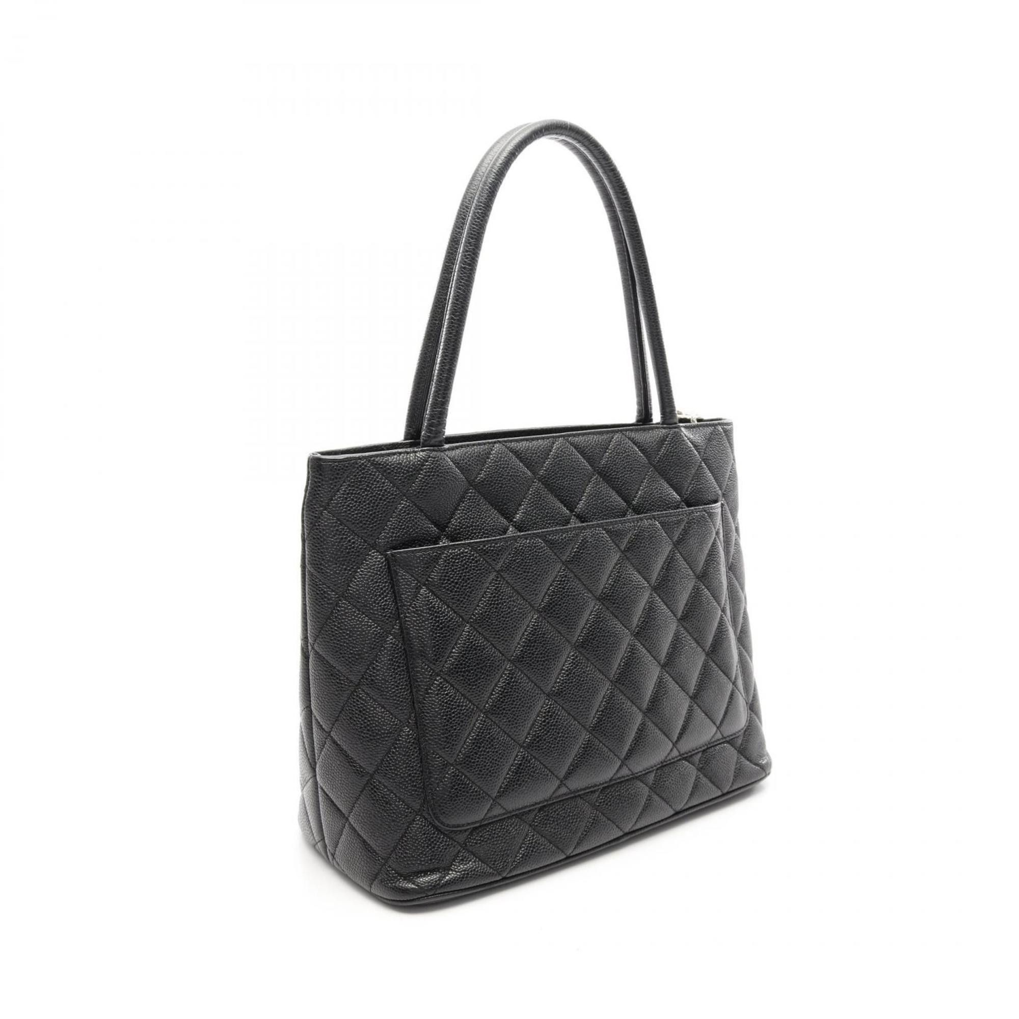 Chanel Chanel Medaillon handbag Size ONE SIZE - 2 Thumbnail