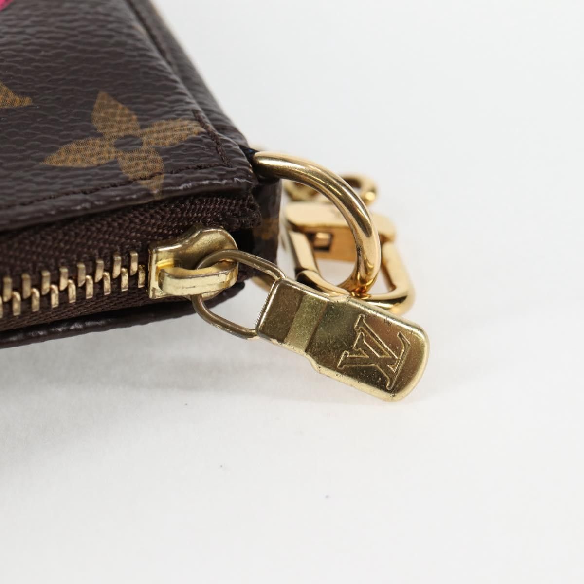 Louis Vuitton Louis Vuitton Mini Pochette Accessoires clutch Size ONE SIZE - 12 Thumbnail