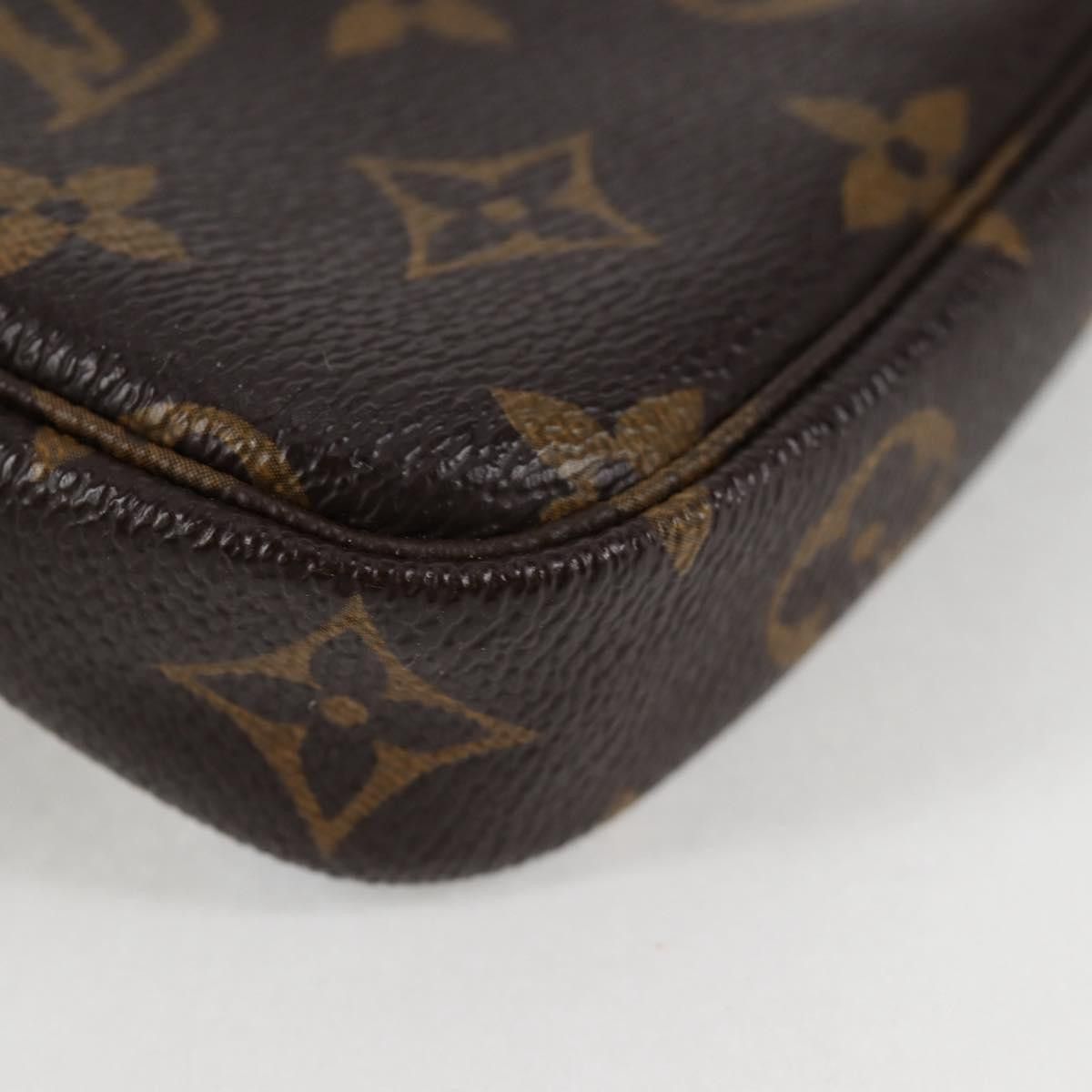 Louis Vuitton Louis Vuitton Mini Pochette Accessoires clutch Size ONE SIZE - 9 Thumbnail