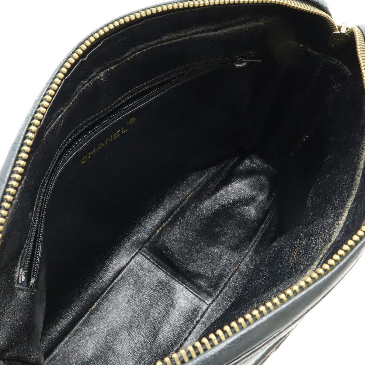 Chanel Chanel Chanel Matelasse Patent leather Shoulder Bag Enamel Shoulder Bag Size ONE SIZE - 5 Thumbnail